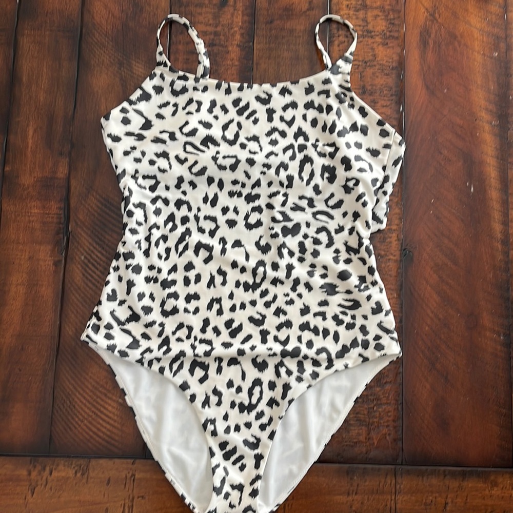 Aerie Leopard Print One-Piece Swimsuit (M)